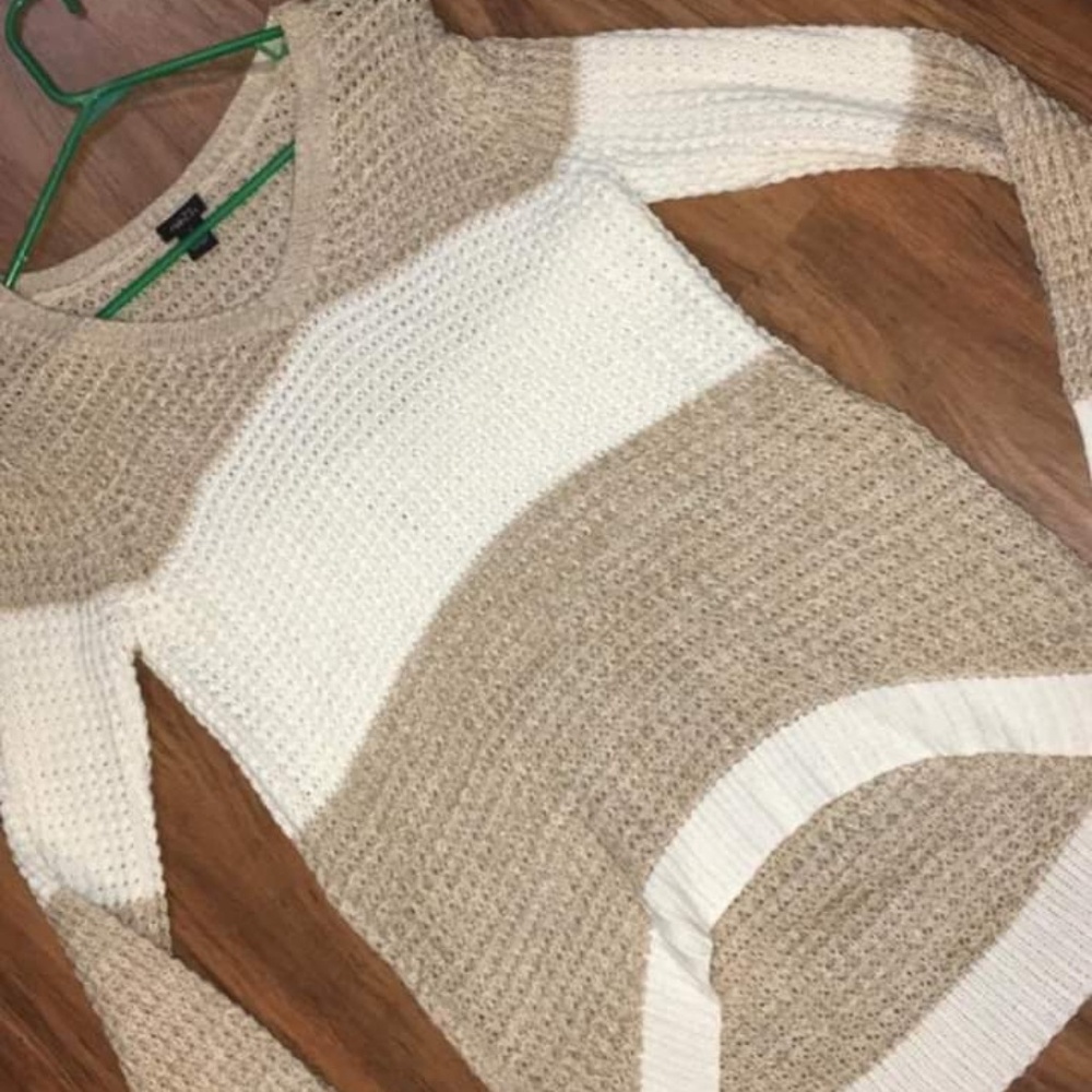 AE sweater